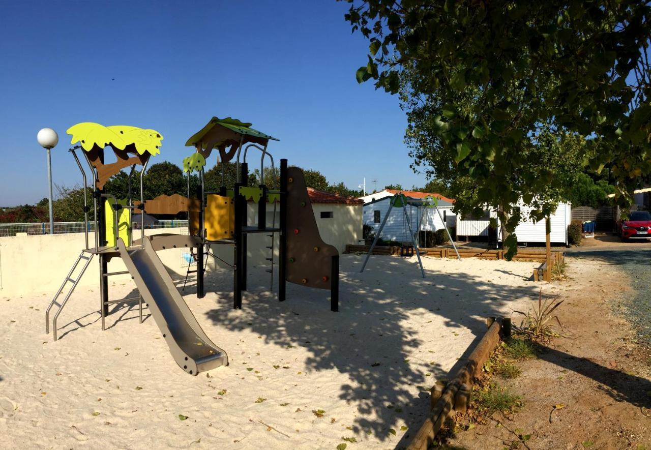 Camping Le Bellevue La Tranche-sur-Mer Exterior photo
